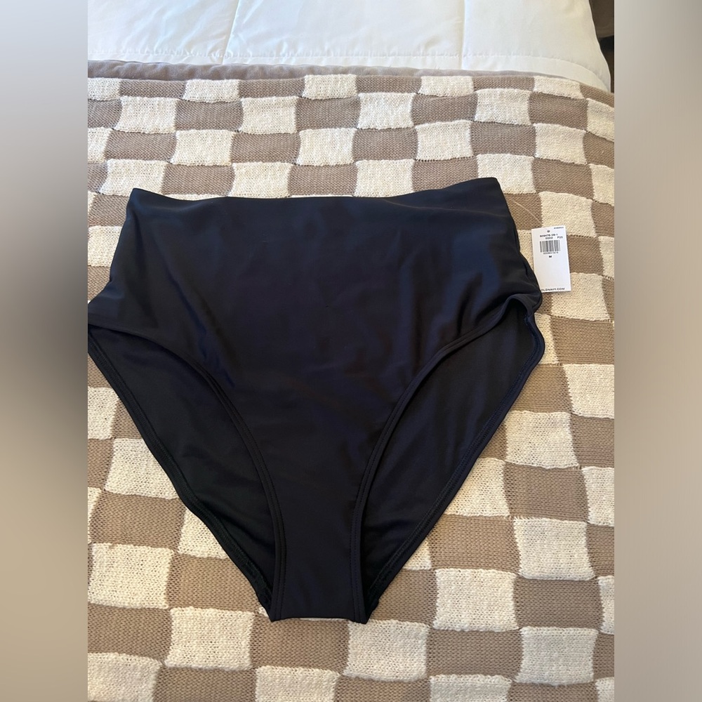 Old Navy Women's Black High-Waisted Swim Bottom, size medium